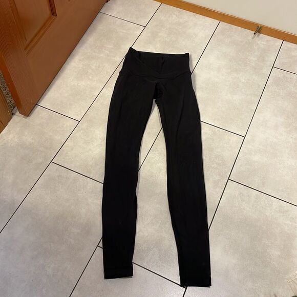 LULULEMON Athletica woman’s black leggings - Picture 2 of 6